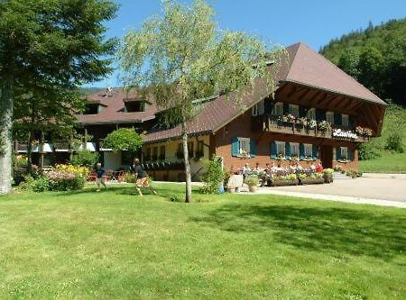 Hotel Lawine Todtnau Eksteriør billede